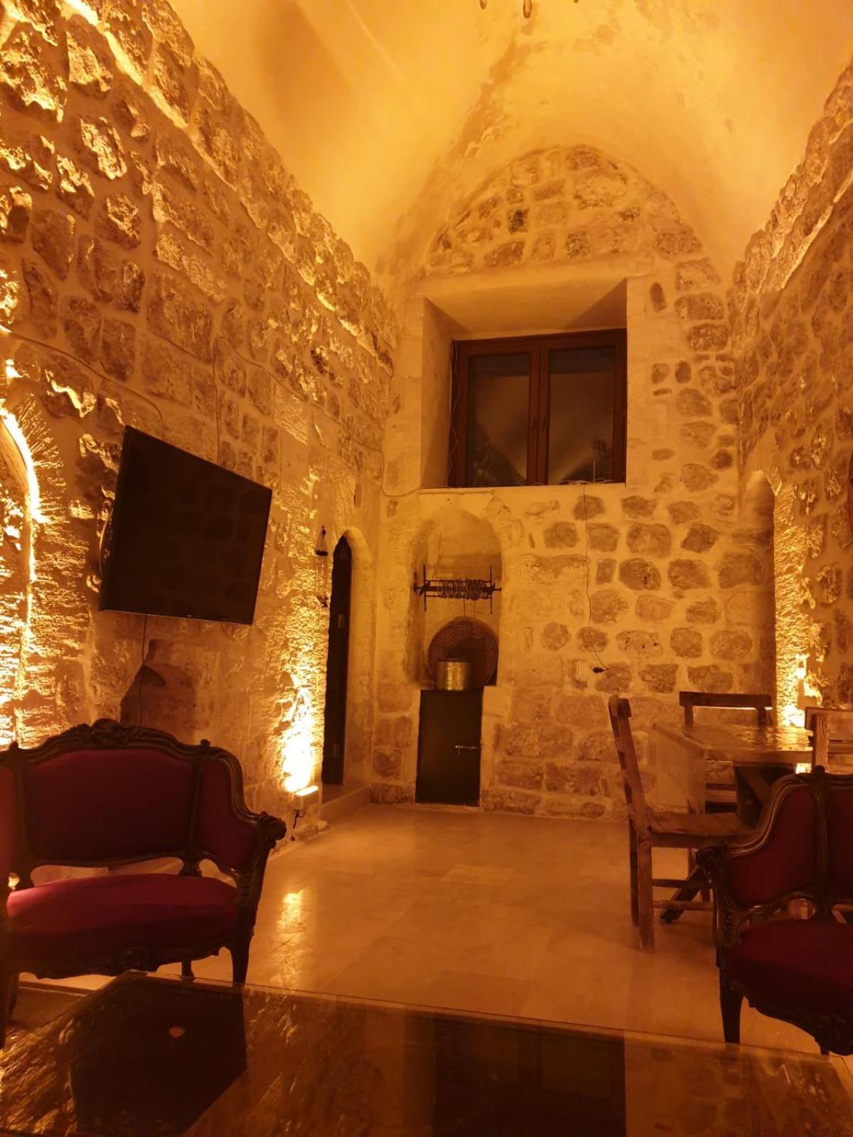 Mardin Tarihi Ulu Cami Yani, Tarihi Konak Exterior foto